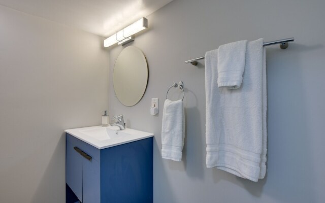Convenient DC Studio Near Metro Stop!