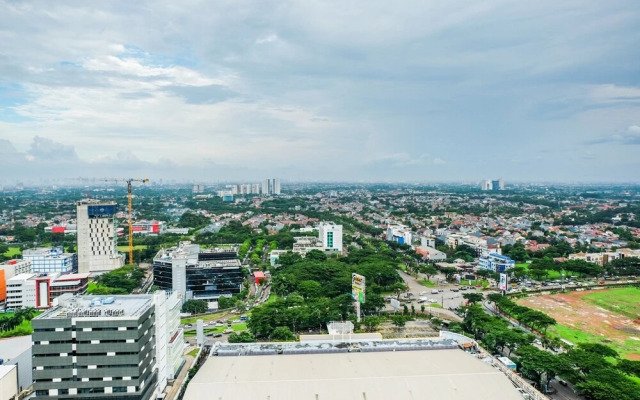 Tree Park Studio Apartment near ICE BSD By Travelio