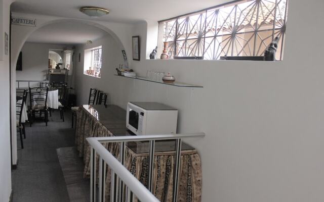 Hostal Alfredo's Palace