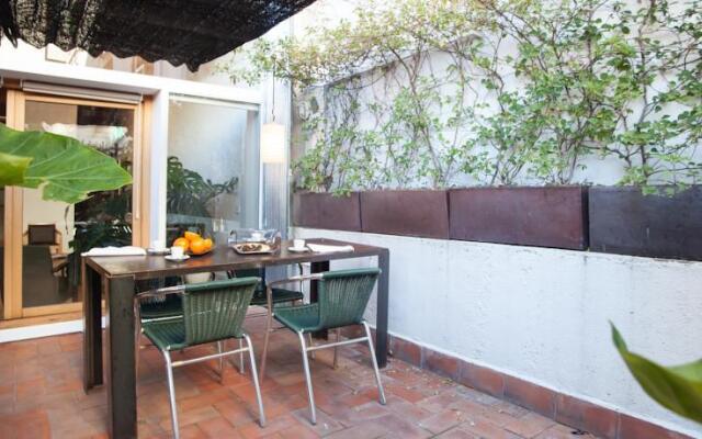 Sagrada Familia Design Terrace