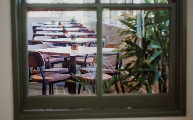 Wallaby Hotel