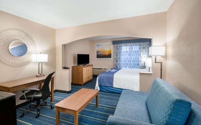 Days Inn by Wyndham Panama City