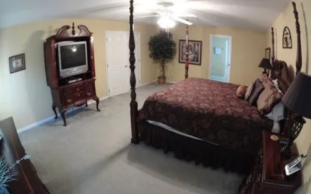 Pool Homes by Holiday Villas Clermont