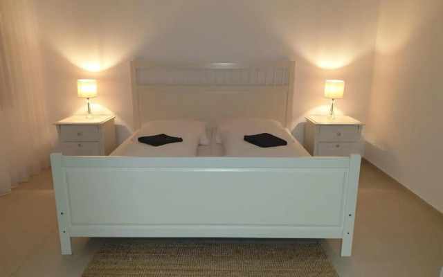 Schöne Wohnung über Wissen