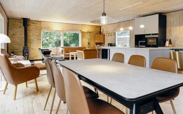 6 Person Holiday Home in Vaeggerlose-by Traum