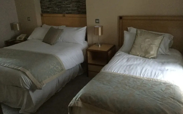 Kilmorey Arms Hotel