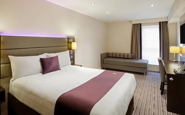 Premier Inn Oldham Central