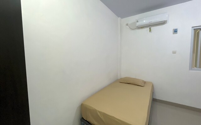 Hotel O Penginapan Musafir Syariah Near Paramount Woman & Childern's Hospital