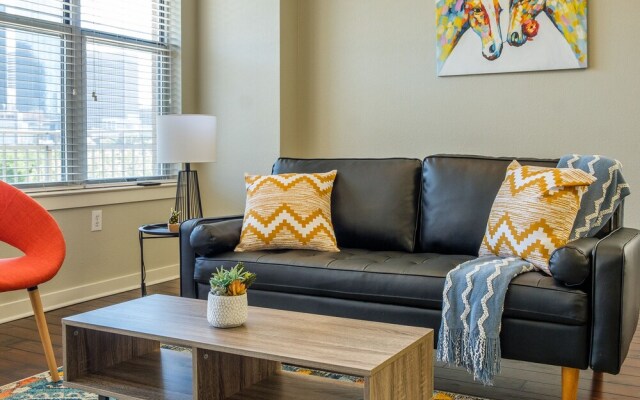 Reverchon Park Apartments by Frontdesk