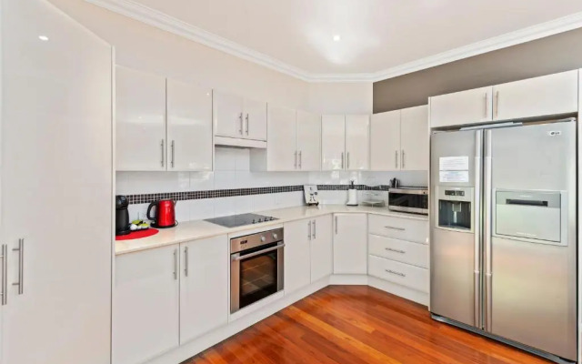Mercure Lake Macquarie Raffertys Resort