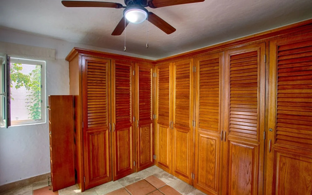 Ventanas al Mar 4 BR by Casago