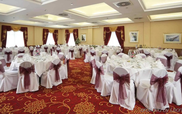 voco Letchworth Hall by IHG