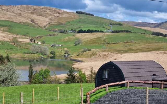 Forester's Retreat Glamping - Cambrian Mountains