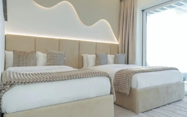 Grand Marina Bleu I Private Beach & Views I PS5 I Infinity Pool I by Skyline Serenity