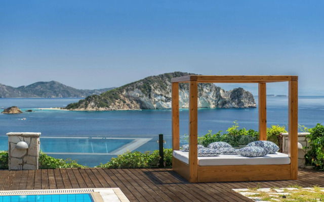 Serenus Luxury Villa
