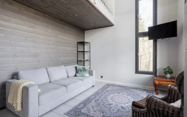Spacious 2BR Cabin at Riihivuori Peak