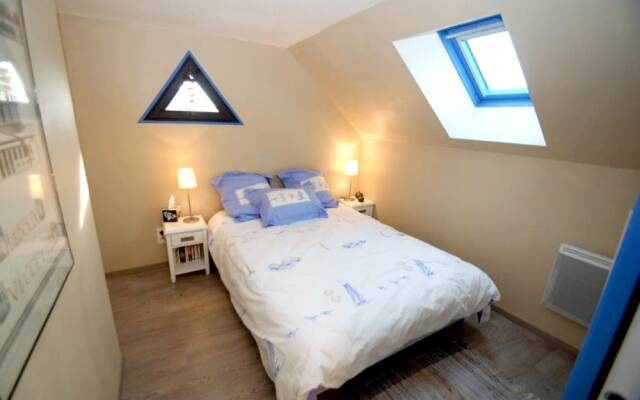 Apartment With one Bedroom in Saint-briac-sur-mer, With Furnished Terr