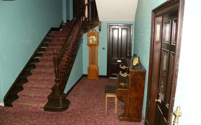 The Balfour Manor