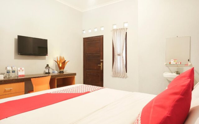 RedDoorz Plus @ Hotel Star 88