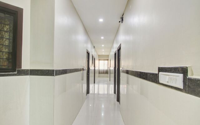 OYO 13029 Hotel Bestend