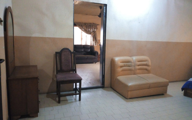 Feligold Royal Hotel