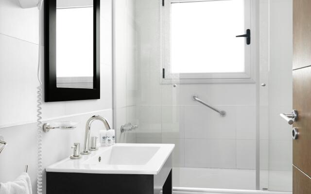 CH Recoleta Suites