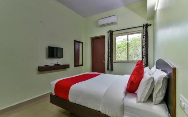 Swarnam By OYO Rooms