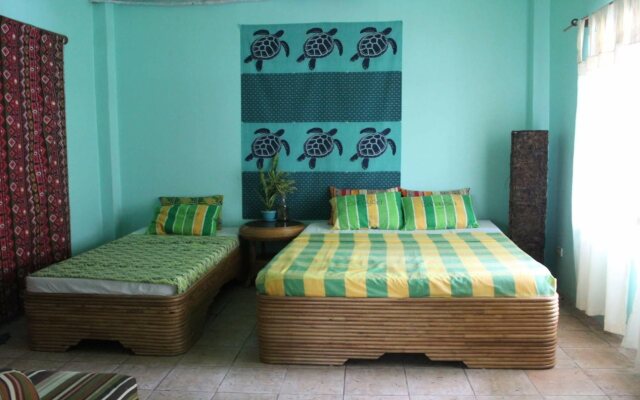 Bahay Isla Inn - Hostel Puerto Galera
