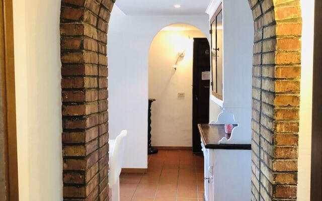 Hton 6 Flat rents Rome