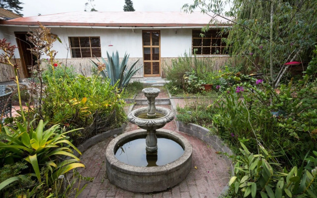 Pululahua Ecolodge
