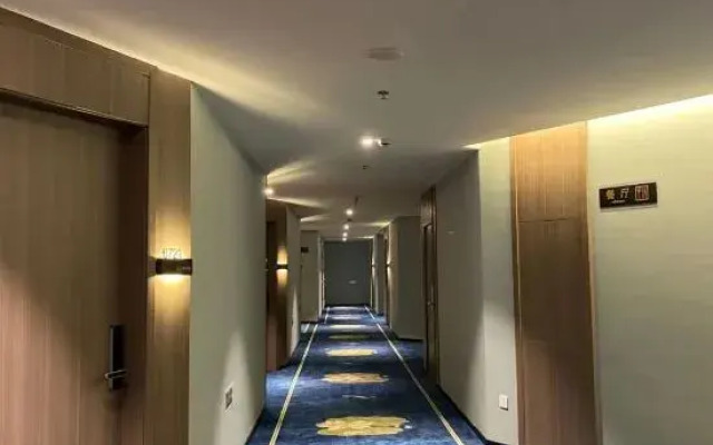 Le Loan Hotel (Zhengzhou Railway Station)