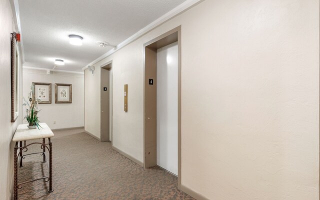 Palm Bay Club by Vtrips