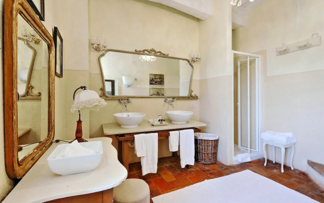 Luxury Privacy in the Heart of Tuscany