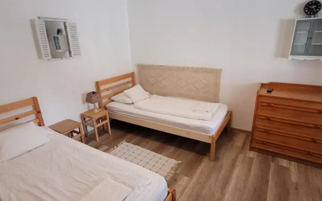 Zrínyi 11 Apartments