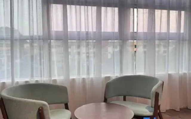 Leo66 Guest House