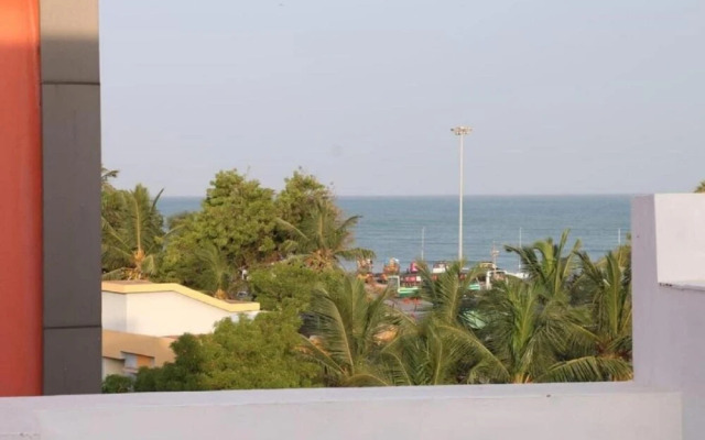Saravanas Lodge