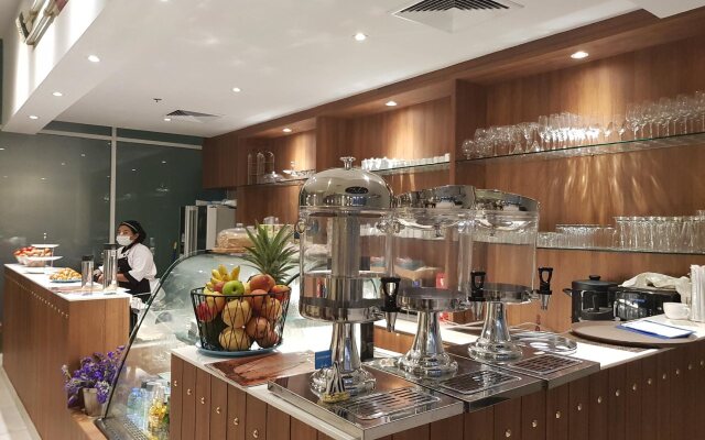 White Sand Beach Residences Pattaya