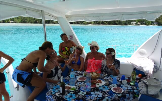 Tahiti Sail and Dive