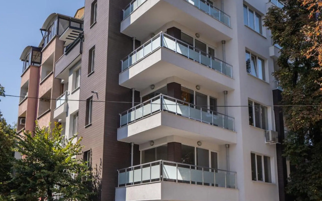 NC Apartment Ruse