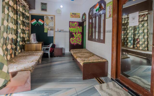 Friends Guest House & Hostel