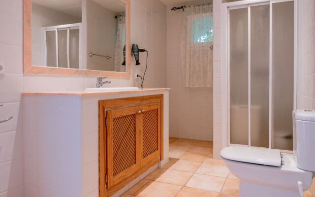 Luxurious, Detached Villa With Swimming Pool 10 Persons