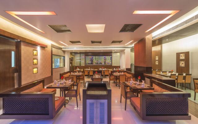 The Regenza by Tunga