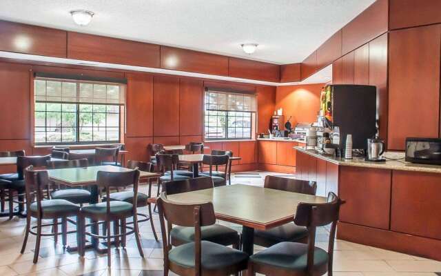 Comfort Inn And Suites Hamburg