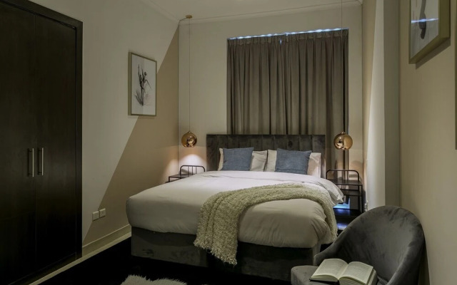 Torch Tower by One Perfect Stay