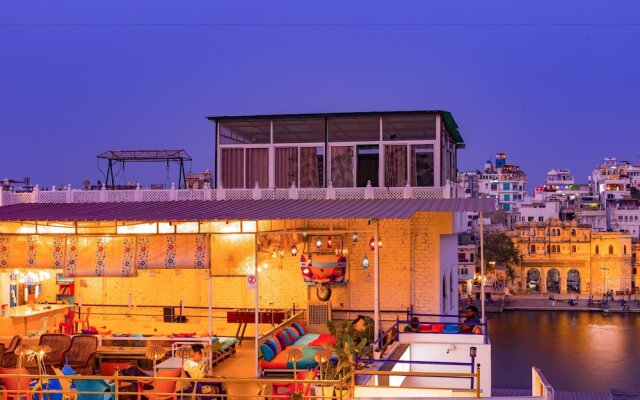goSTOPS Udaipur - Hostel