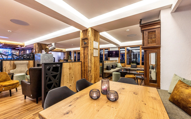 Hotel Bristol – Lobby – Zermatt