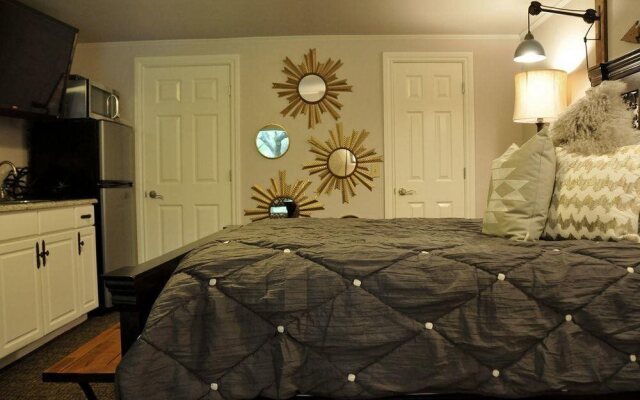 Two Hearts Inn