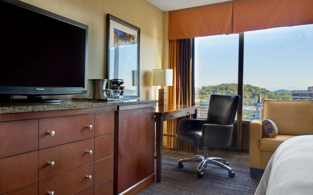 Hilton Knoxville