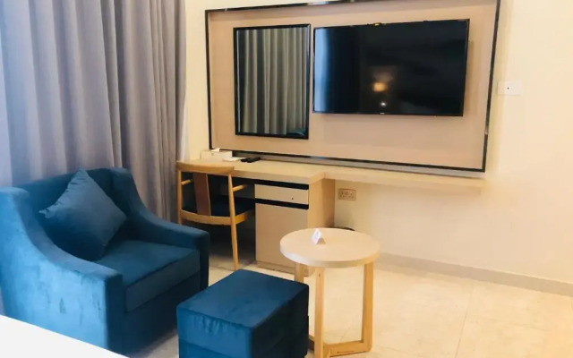 Season Inn Hotel