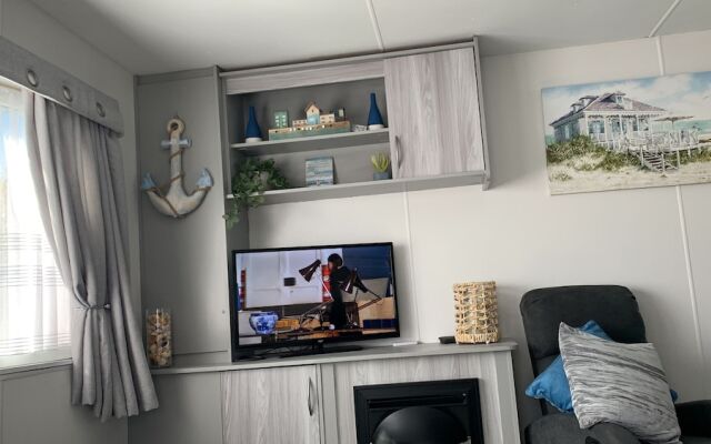 Immaculate 2-bed Caravan in Clacton-on-sea